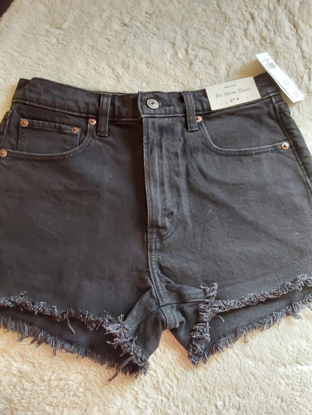 🌺 NWT Abercrombie "The Mom Short" High-Rise Black Denim Shorts